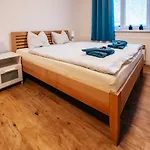 - 23 - Wifi, Parking, Netflix Apartment