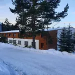 - 23 - Wifi, Parking, Netflix