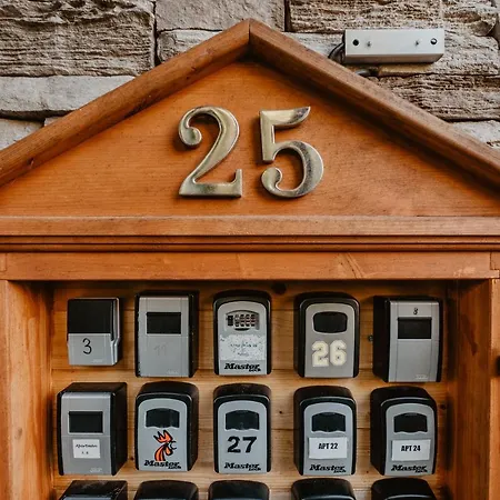 - 23 - Wifi, Parking, Netflix Lejlighed