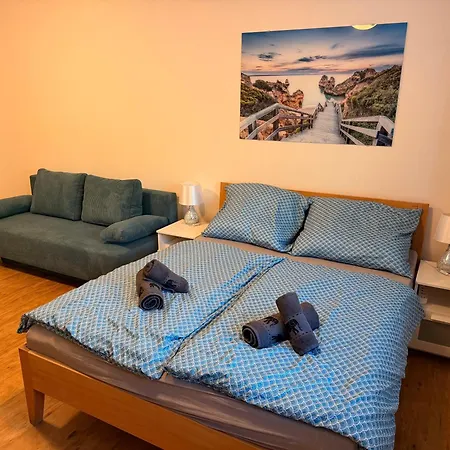 - 23 - Wifi, Parking, Netflix
